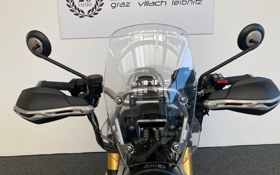 Gebrauchtmotorrad Triumph SCRAMBLER 1200 XE CHROME EDITION - Bild 11 Gebrauchtmotorrad Triumph SCRAMBLER 1200 XE CHROME EDITION - Bild 11