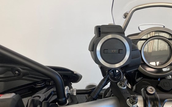 Gebrauchtmotorrad Triumph SCRAMBLER 1200 XE CHROME EDITION - Bild 13 Gebrauchtmotorrad Triumph SCRAMBLER 1200 XE CHROME EDITION - Bild 13