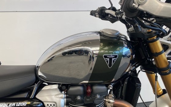 Gebrauchtmotorrad Triumph SCRAMBLER 1200 XE CHROME EDITION - Bild 3 Gebrauchtmotorrad Triumph SCRAMBLER 1200 XE CHROME EDITION - Bild 3