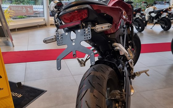 Gebrauchtmotorrad Honda CB125R - Bild 4