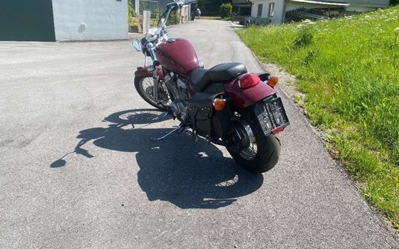 Gebrauchtmotorrad Honda VT 600 C Shadow - Bild 3 Gebrauchtmotorrad Honda VT 600 C Shadow - Bild 3