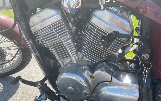Gebrauchtmotorrad Honda VT 600 C Shadow - Bild 7 Gebrauchtmotorrad Honda VT 600 C Shadow - Bild 7