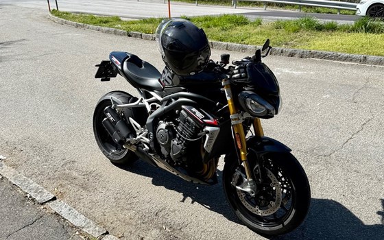 Gebrauchtmotorrad Triumph Speed Triple 1200 RS - Bild 5 Gebrauchtmotorrad Triumph Speed Triple 1200 RS - Bild 5