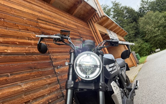 Gebrauchtmotorrad Brixton Crossfire 500 X - Bild 3 Gebrauchtmotorrad Brixton Crossfire 500 X - Bild 3