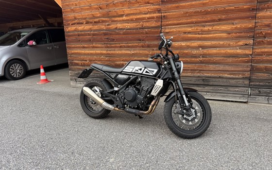 Gebrauchtmotorrad Brixton Crossfire 500 X - Bild 1 Gebrauchtmotorrad Brixton Crossfire 500 X - Bild 1
