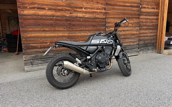 Gebrauchtmotorrad Brixton Crossfire 500 X - Bild 2 Gebrauchtmotorrad Brixton Crossfire 500 X - Bild 2