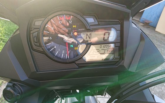 Gebrauchtmotorrad Suzuki V-Strom 650 - Bild 9