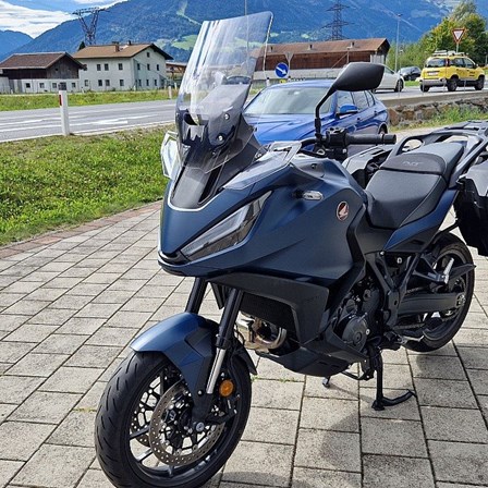 Honda NT1100 DCT