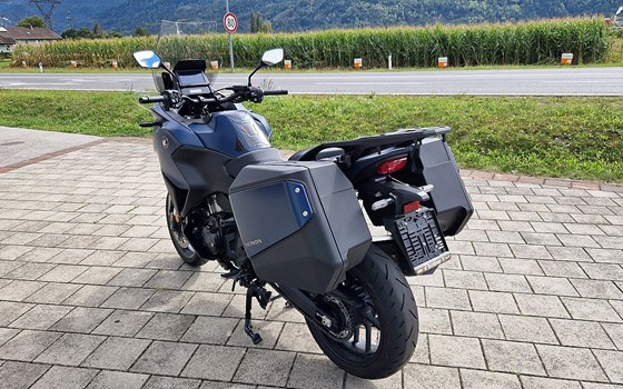 Gebrauchtmotorrad Honda NT1100 DCT - Bild 4 Gebrauchtmotorrad Honda NT1100 DCT - Bild 4
