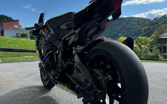 Gebrauchtmotorrad Yamaha R1 RACE - Bild 7 Gebrauchtmotorrad Yamaha R1 RACE - Bild 7