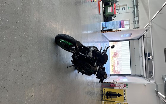 Gebrauchtmotorrad Kawasaki Z900 70kW - Bild 2 Gebrauchtmotorrad Kawasaki Z900 70kW - Bild 2