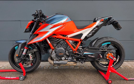 Gebrauchtmotorrad KTM 1290 Super Duke R - Bild 11 Gebrauchtmotorrad KTM 1290 Super Duke R - Bild 11