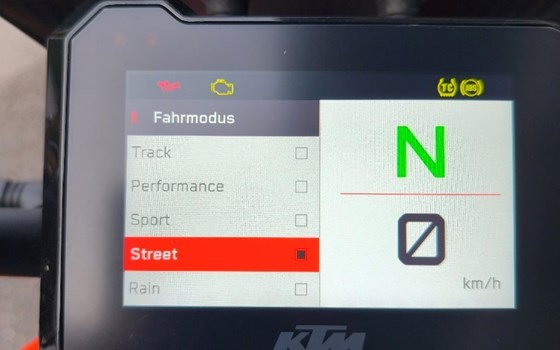 Gebrauchtmotorrad KTM 1290 Super Duke R - Bild 8