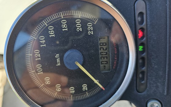 Gebrauchtmotorrad Harley-Davidson Sportster XL 883 N Iron - Bild 5 Gebrauchtmotorrad Harley-Davidson Sportster XL 883 N Iron - Bild 5