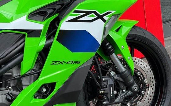 Neufahrzeug Kawasaki Ninja ZX-4RR - Bild 10
