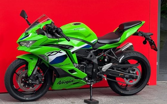 Neufahrzeug Kawasaki Ninja ZX-4RR - Bild 13