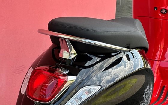 Neufahrzeug Vespa Primavera 125 Disney Mickey Mouse Edition - Bild 12