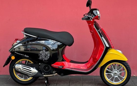 Neufahrzeug Vespa Primavera 125 Disney Mickey Mouse Edition - Bild 2