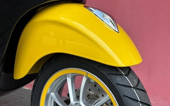 Neufahrzeug Vespa Primavera 125 Disney Mickey Mouse Edition - Bild 5