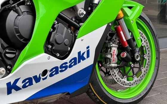 Motorrad Occasion Kawasaki Ninja ZX-10R 40th Anniversary Edition - Bild 2