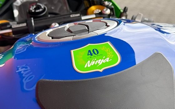 Motorrad Occasion Kawasaki Ninja ZX-10R 40th Anniversary Edition - Bild 4