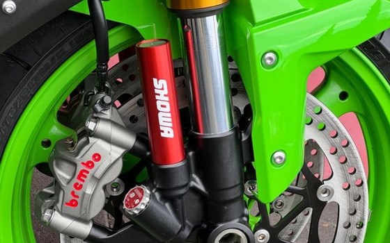 Motorrad Occasion Kawasaki Ninja ZX-10R 40th Anniversary Edition - Bild 6