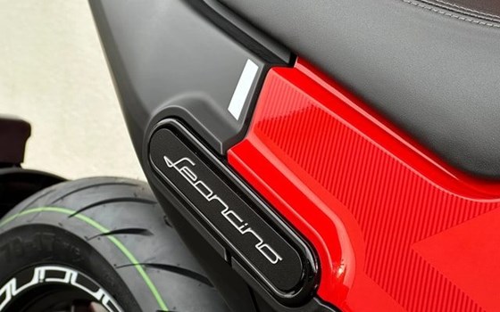 Neufahrzeug Benelli Leoncino 125 - Bild 9