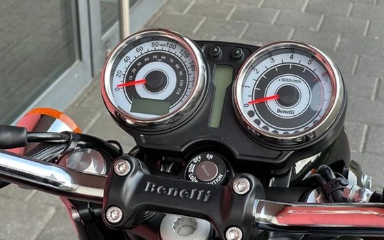 Neufahrzeug Benelli Imperiale 400 - Bild 8