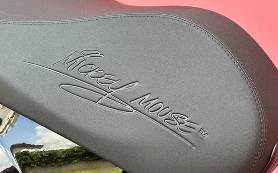 Neufahrzeug Vespa Primavera 125 Disney Mickey Mouse Edition - Bild 6