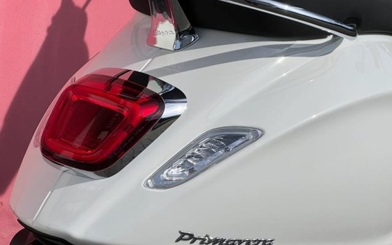 Neufahrzeug Vespa 125 Primavera - Bild 3