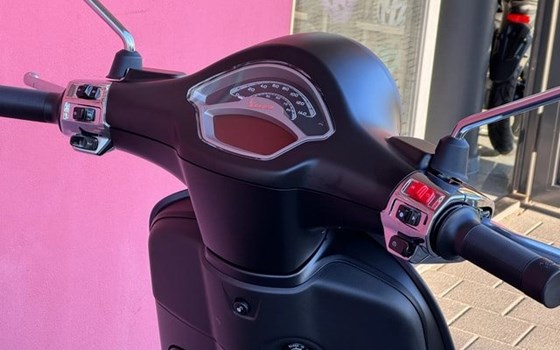 Neufahrzeug Vespa 125 Primavera - Bild 9