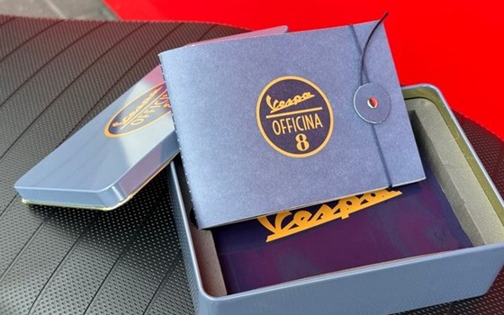 Neufahrzeug Vespa Primavera 125 Officina 8 - Bild 2