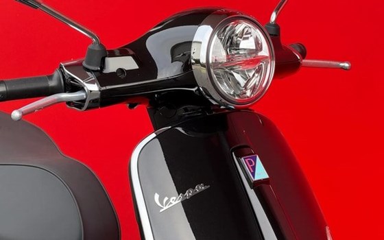 Neufahrzeug Vespa Primavera 125 50. Anniversario - Bild 10