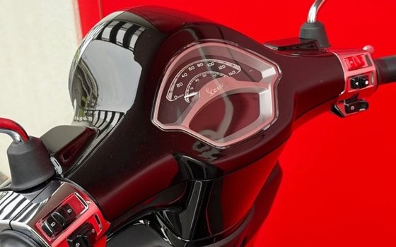 Neufahrzeug Vespa Primavera 125 50. Anniversario - Bild 9