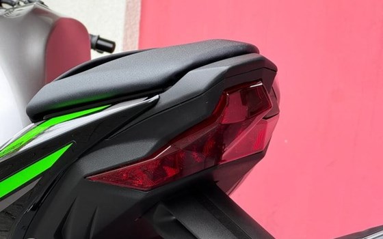 Neufahrzeug Kawasaki Ninja ZX-6R - Bild 10
