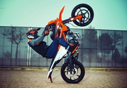 Neumotorrad KTM 125 SMC R