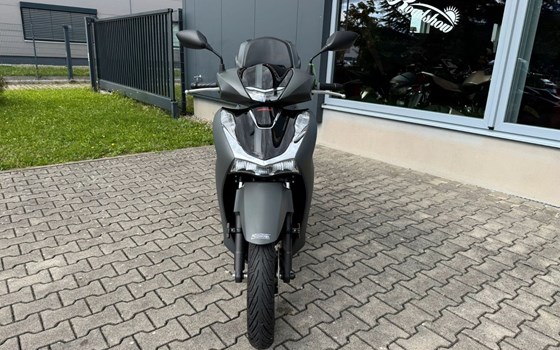 Gebrauchtmotorrad Honda SH125i - Bild 1