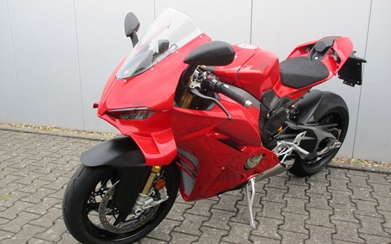 Gebrauchtmotorrad Ducati Panigale V4 S - Bild 2