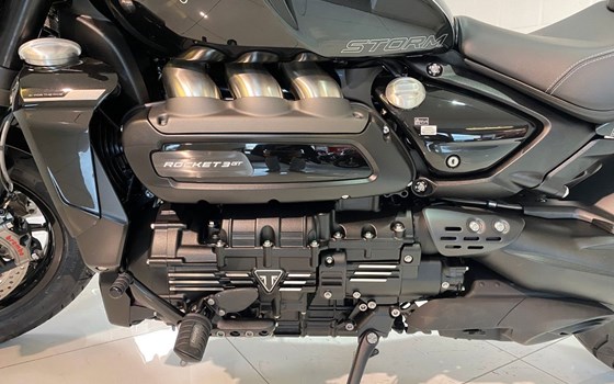 Gebrauchtmotorrad Triumph Rocket 3 Storm GT - Bild 3