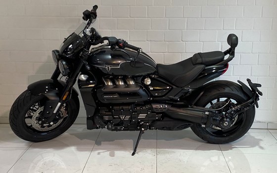 Gebrauchtmotorrad Triumph Rocket 3 Storm GT - Bild 5