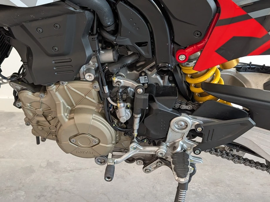 Angebot Ducati Hypermotard 698 Mono RVE Bild 5: Angebot Ducati Hypermotard 698 Mono RVE
