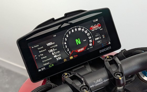 Gebrauchtmotorrad Ducati Streetfighter V4 S - Bild 8