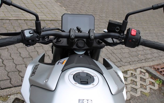 Neufahrzeug Suzuki GSX-8S - Bild 13