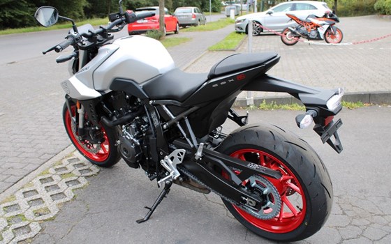 Neufahrzeug Suzuki GSX-8S - Bild 3