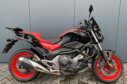 Honda NC750S DCT