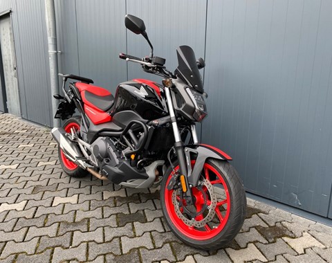 zum Vergrössern bitte anklicken!