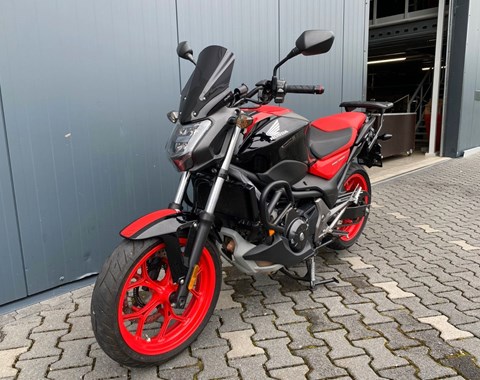 zum Vergrössern bitte anklicken!