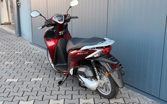 Gebrauchtmotorrad Honda SH125 - Bild 7