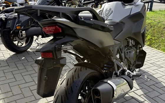 Gebrauchtmotorrad Honda NT1100 - Bild 6