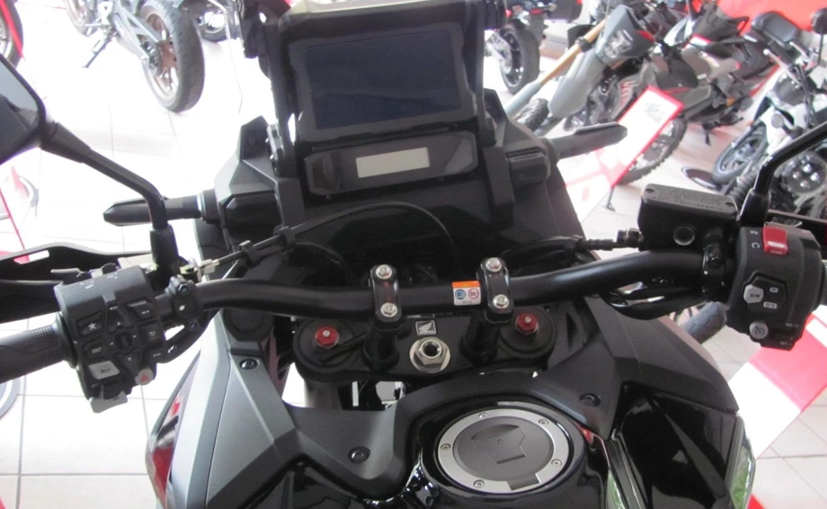 Angebot Honda CRF1100L Africa Twin DCT Bild 10: Angebot Honda CRF1100L Africa Twin DCT